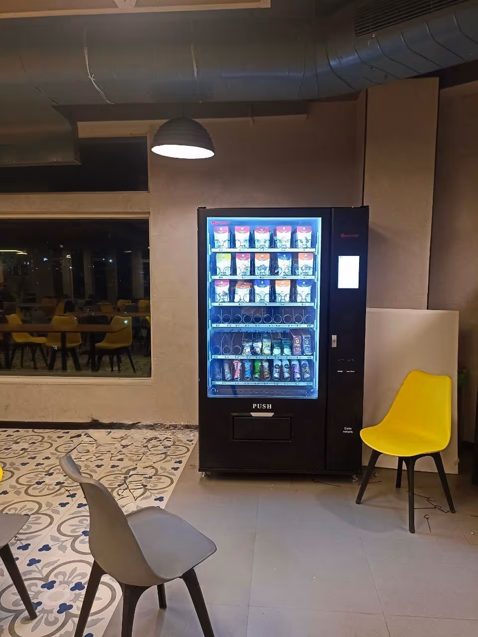 Transportation hub vending deployment