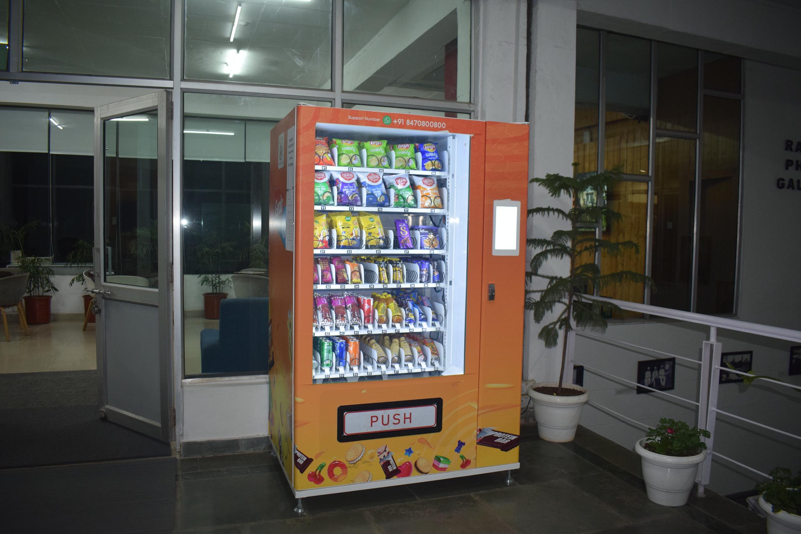 Orion 10 beverage vending machine