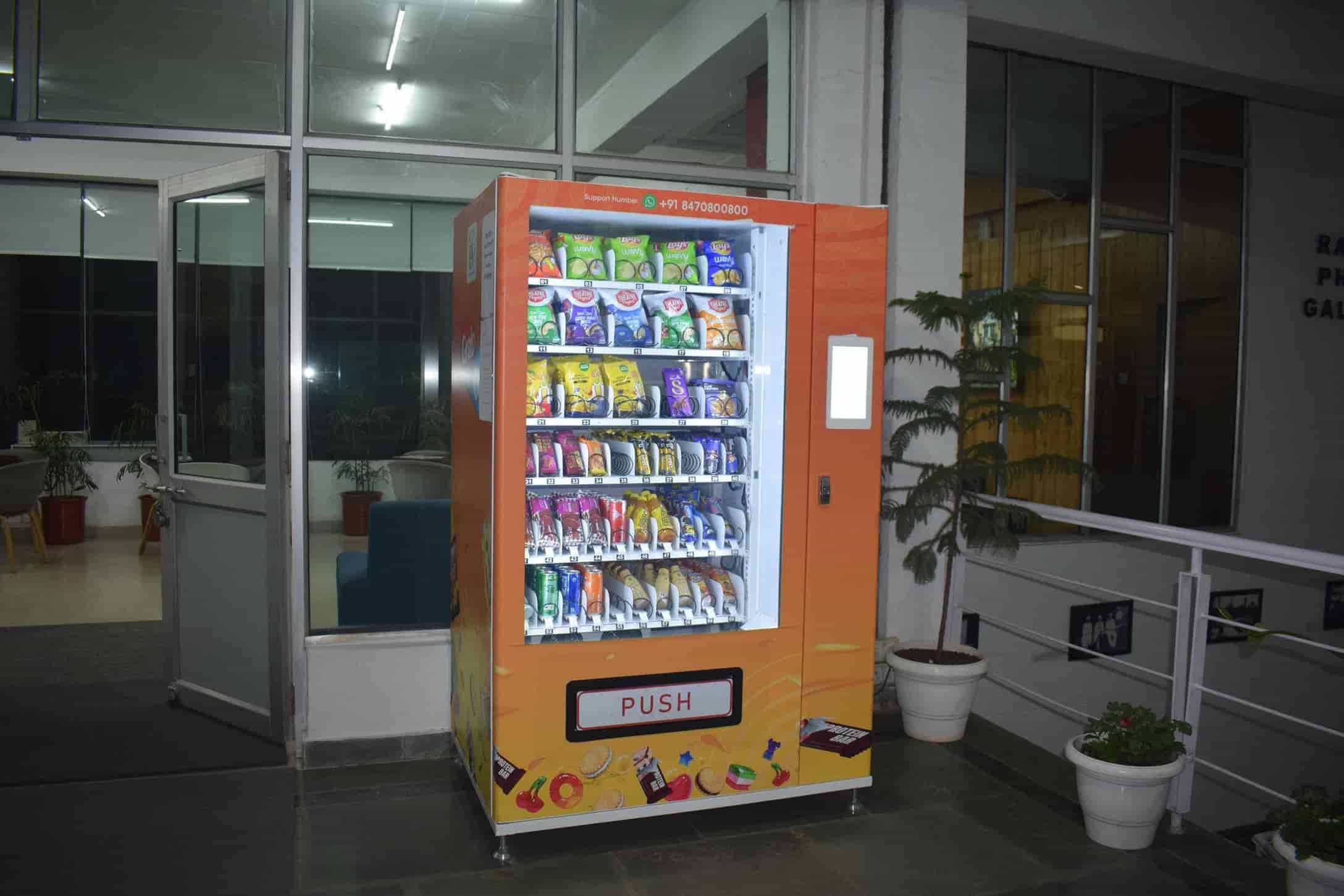 Orion 10 XL beverage vending machine